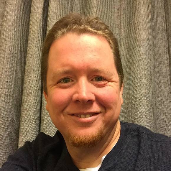 Profile Picture of Sean King (@theqaking) on Poshmark