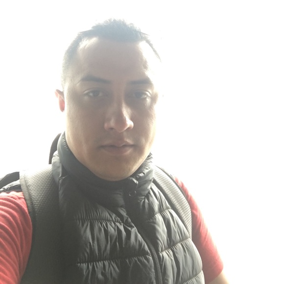 Profile Picture of Julian Parra (@julian_parra) on Poshmark