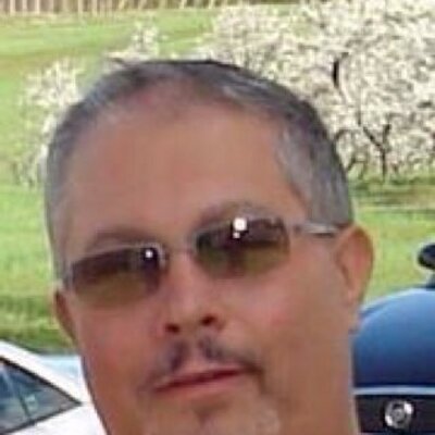 Profile Picture of Derek Macneil (@MacneilDerek) on Twitter