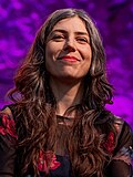 Profile Picture of Julia Holter - Wikipediaon Wikipedia