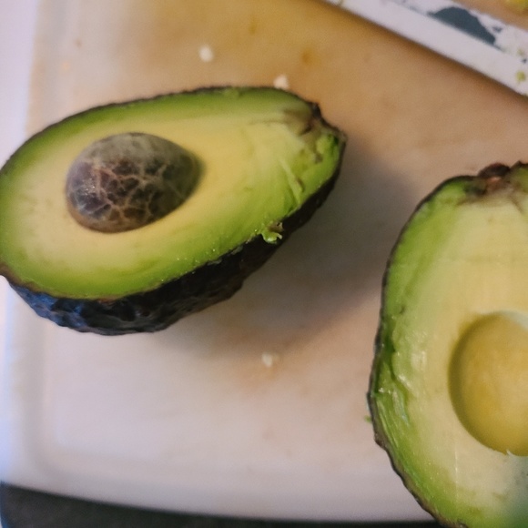 Profile Picture of Cassandra Hernandez (@chernandez270) on Poshmark