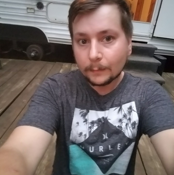 Profile Picture of Darrin Smith (@darrin_edgar) on Poshmark