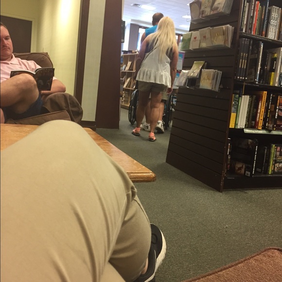 Profile Picture of Ldldld Ejksks (@skskskkw) on Poshmark