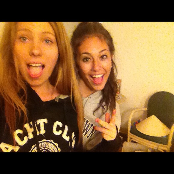 Kyra Weaver - Poshmark Profile Picture of Kyra Weaver (@kyraweaver) on Poshmark