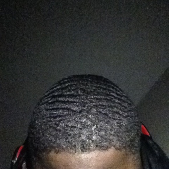 Profile Picture of Michael Bowens (@trapmikee) on Poshmark