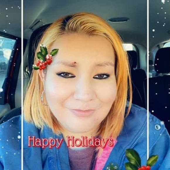 Profile Picture of Chrystal Trindle (@chrystaltrindle) on Poshmark