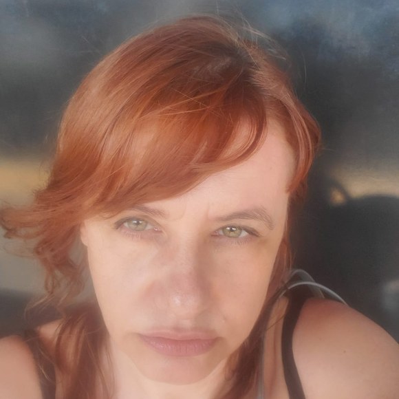 Profile Picture of Joanna Kahane (@j_kahane) on Poshmark