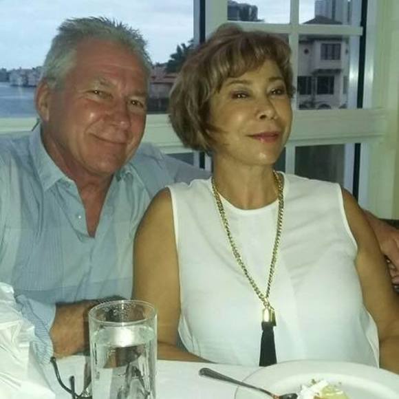 Profile Picture of Gladys Saladonis (@gladysroca) on Poshmark