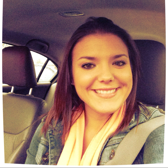 Profile Picture of Jessica Paulus (@jfayknotts) on Poshmark