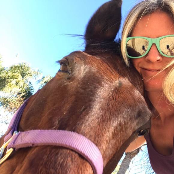 Lauren Hattem - Poshmark Profile Picture of Lauren Hattem (@lozzaa) on Poshmark