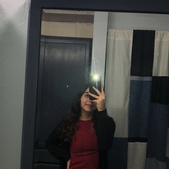 Profile Picture of Hailey Clay (@haileyclay) on Poshmark