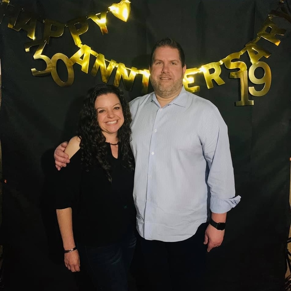 Profile Picture of April Frayling ettestad (@shaneapril) on Poshmark