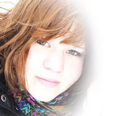 Profile Picture of Mona Hansen (@Mona_27) on Twitter