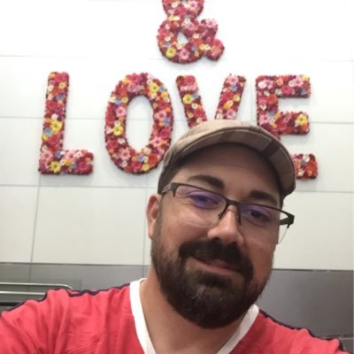 Profile Picture of Shaun hays (@ChalkChamp) on Twitter