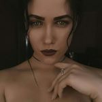 Profile Picture of Julia Fawn 🌙 (@julifawn) on Instagram
