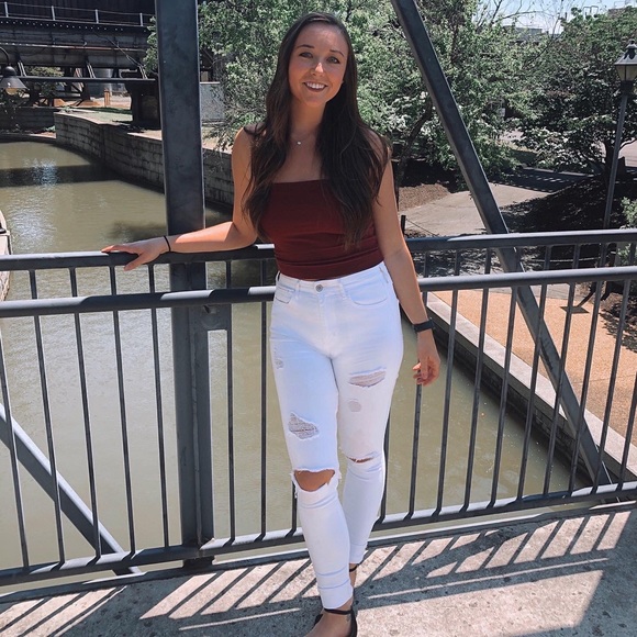 Profile Picture of Tori Dunn (@toridunn8) on Poshmark