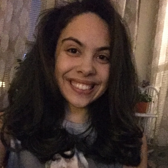 Profile Picture of Xiomara Cortes (@xzcortes) on Poshmark
