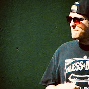 Profile Picture of Mike Fish (@mikefishmusic) on Youtube