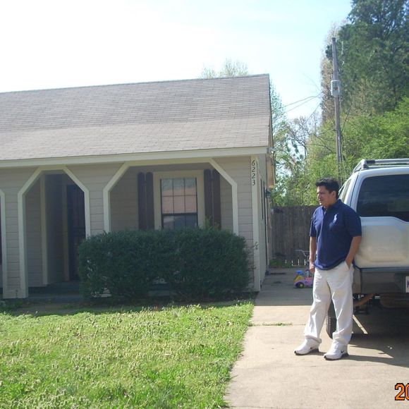 Profile Picture of Claudio Suarez (@claudiovilchez) on Poshmark