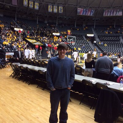 Profile Picture of Jonathan Chestnut (@PartyInJoplin) on Twitter