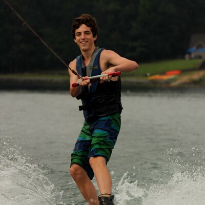 Profile Picture of Sam Nussbaum (@Sam_nussbomb) on Twitter