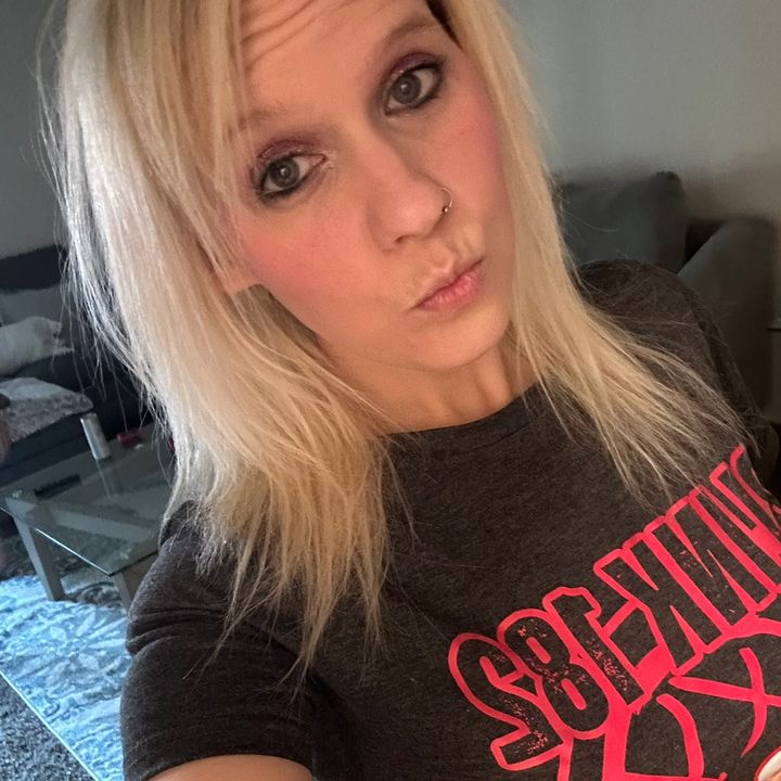 Profile Picture of Amanda (@@amanda_laurie123) on Tiktok