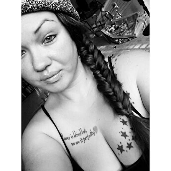 Profile Picture of Chelsea Liddick (@kalidreamin) on Poshmark