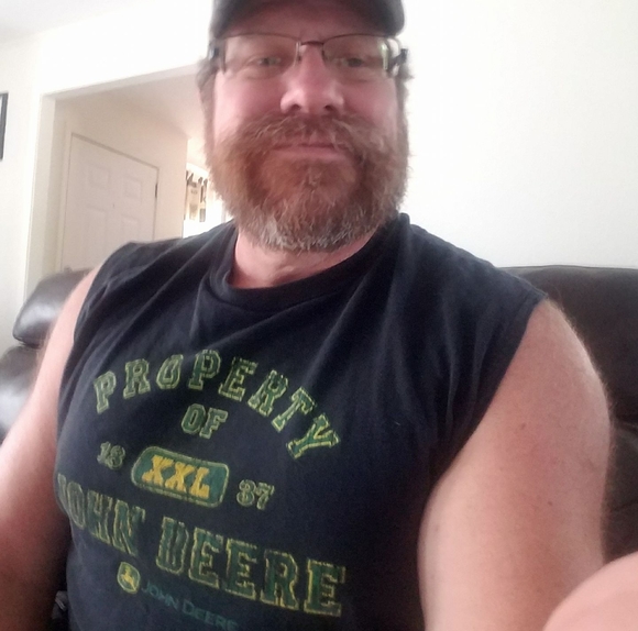 Profile Picture of John Larance (@jlarance1) on Poshmark
