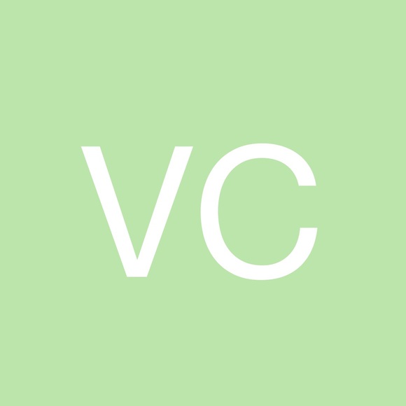 Profile Picture of Vaughn Celdran (@charlesdrwn) on Poshmark