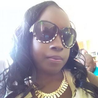 Profile Picture of Ladonna Shortyfabolous (Ladonna Hall) (@ladonna.shortyfabolous) on Facebook