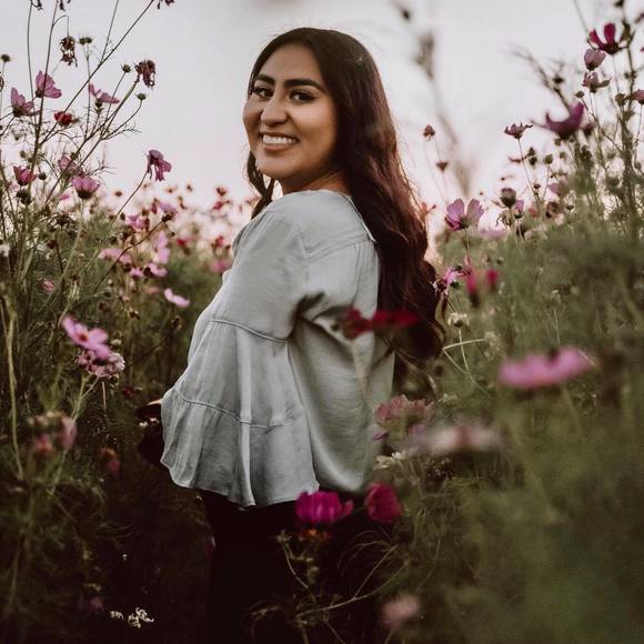 Profile Picture of Itzel Herrera (@itzelhm) on Poshmark