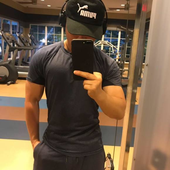 Lobsang Tenpa - Poshmark Profile Picture of Lobsang Tenpa (@lobsangtenpa) on Poshmark