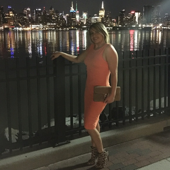 Profile Picture of Corina Aiello (@cori671202) on Poshmark