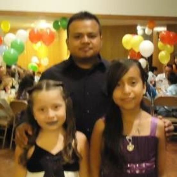 Profile Picture of Axel Flores (@axelflores01) on Poshmark