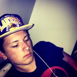 Profile Picture of Javier Salinas (@javier.salinas.73997) on Myspace