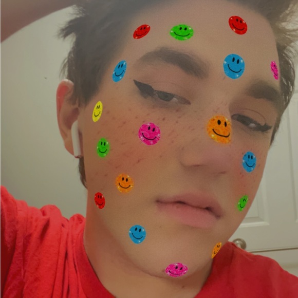 Profile Picture of Andrew Wolanske (@awolanske1) on Poshmark