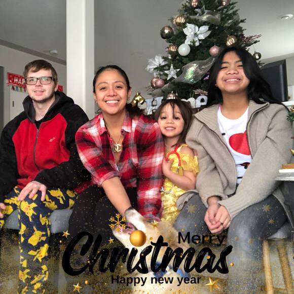 Profile Picture of April Calderon (@myshish) on Poshmark