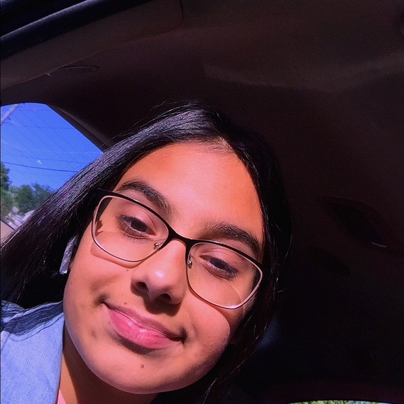 Profile Picture of Bianca Soto (@biancasoto0808) on Poshmark