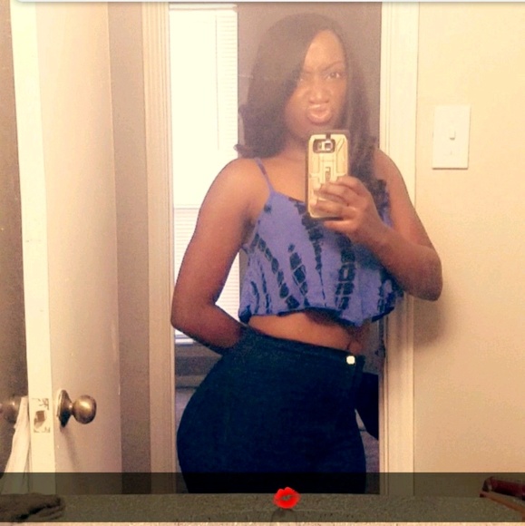 Profile Picture of Keva Alexander (@keva989) on Poshmark