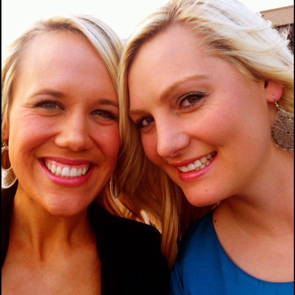 Profile Picture of Amanda Holsinger (@amandak2213) on Poshmark