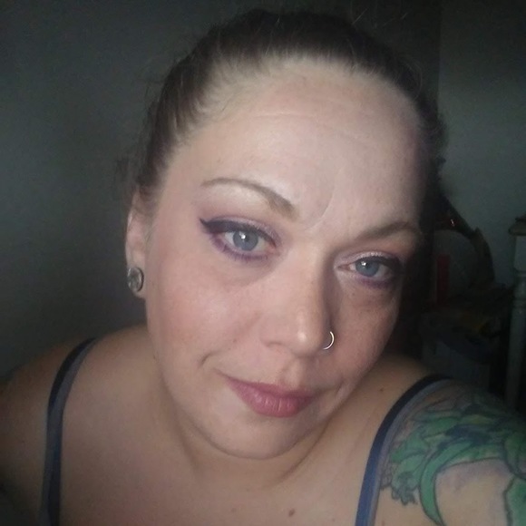 Corie Franklin - Poshmark Profile Picture of Corie Franklin (@coriefranklin) on Poshmark