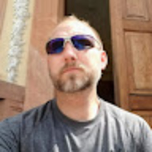 Profile Picture of Chris Degeare (@cdegeare) on Poshmark