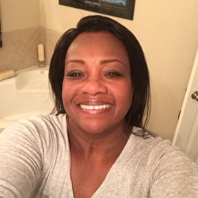 Profile Picture of Sande Allen-Smith (@SasiSande) on Twitter