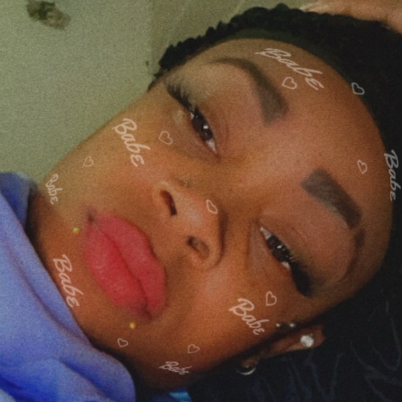 Profile Picture of Liyah Brenay (@liyah_brenay) on Poshmark