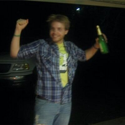 Profile Picture of Amos Roberts (@dangitstephen) on Twitter
