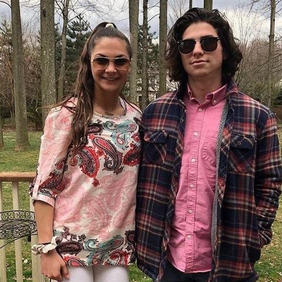 Profile Picture of Andrew Weir (@andrewweir) on Poshmark