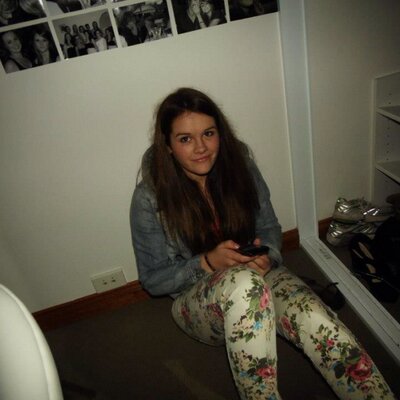 Profile Picture of Jacquelyn  Little (@jacquilittle97) on Twitter