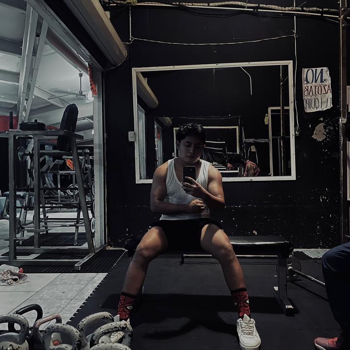 Profile Picture of JoanRandomxd (@james_random10) on Tiktok