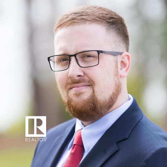 Profile Picture of Alexander Hartman (@ahart037) on Poshmark