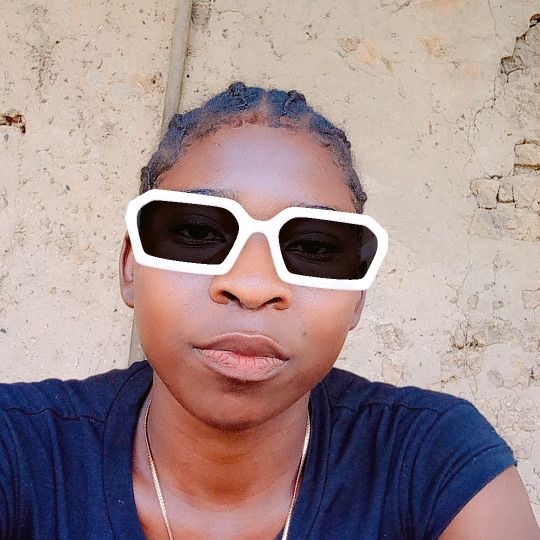 Profile Picture of Suzanne Claire (@basilengono522) on Tiktok